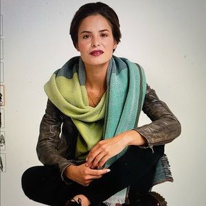 KARIGAR Merino Wool Poncho Cape